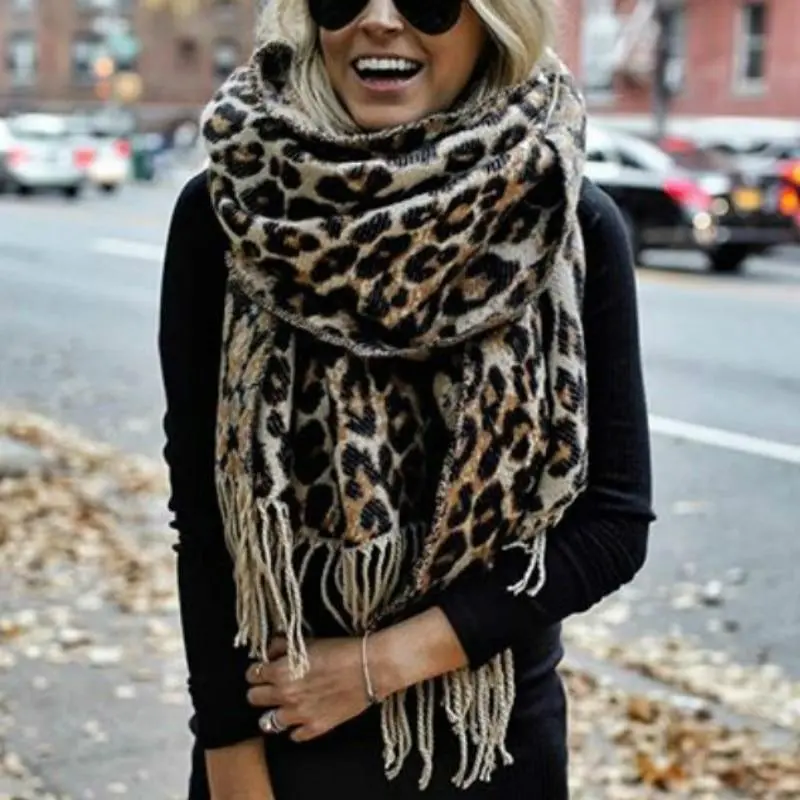 AdrianScarf I Herbstliches Halstuch für Frauen