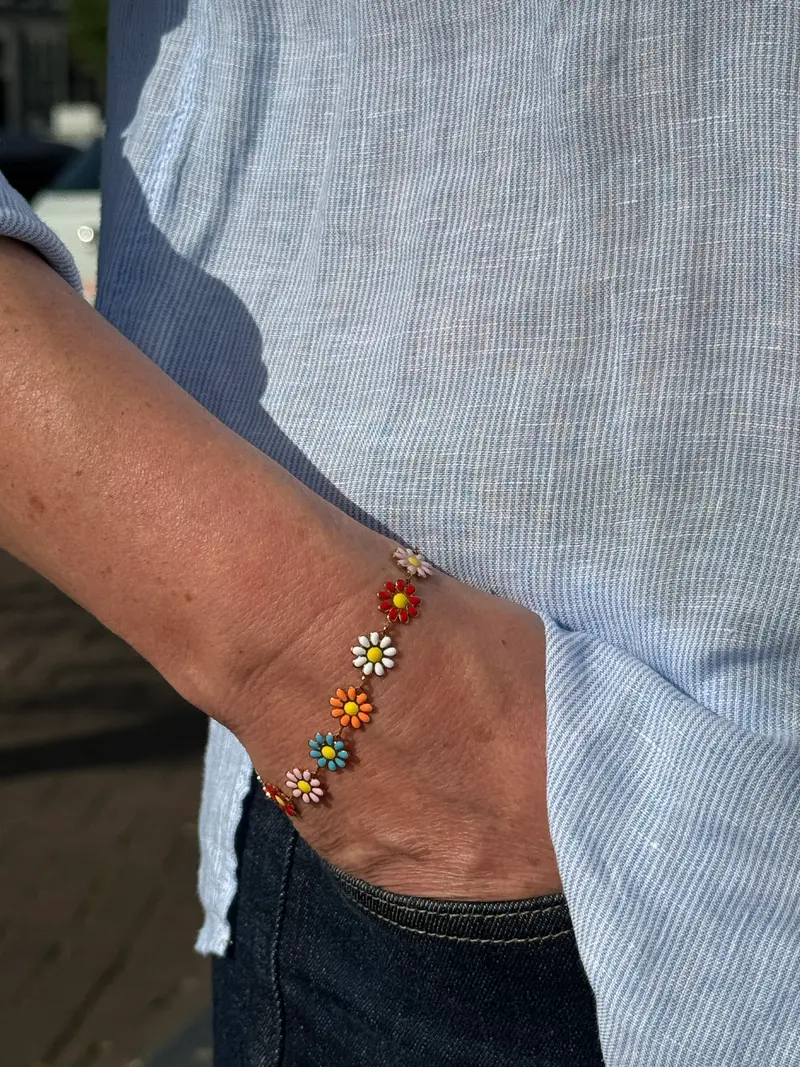 armbandje roestvrij staal met bloemen