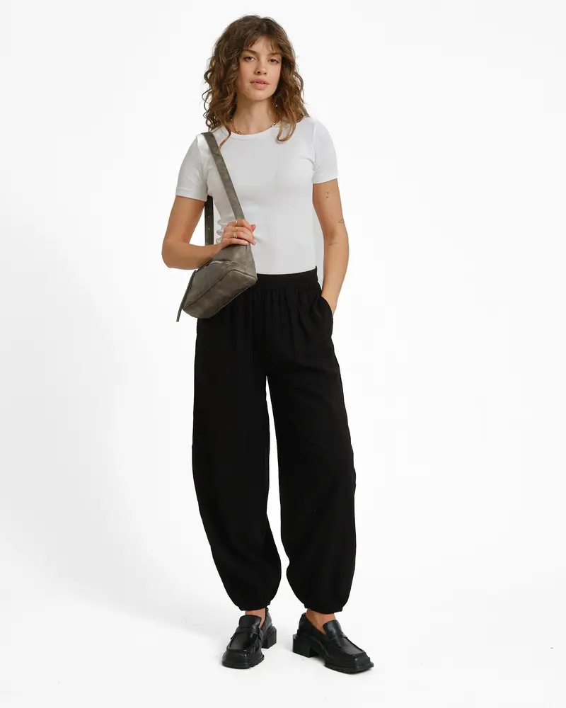 Aware Blaire Balloon Ankle Pants Black
