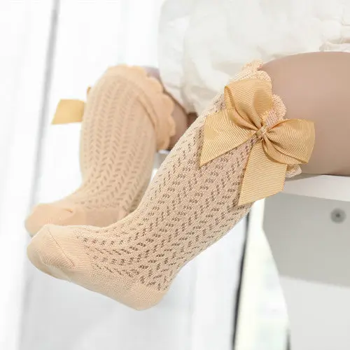 Baumwoll-Babysocken mit großer Schleife - Herbstzauber Edition