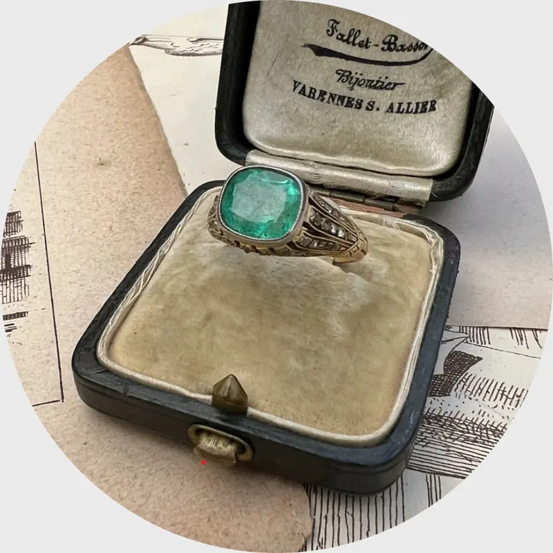 Belle Epoque Emerald & Diamond Ring