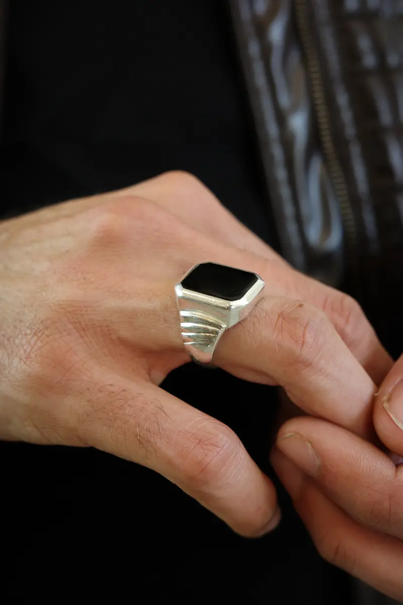Black onyx antique signet ring