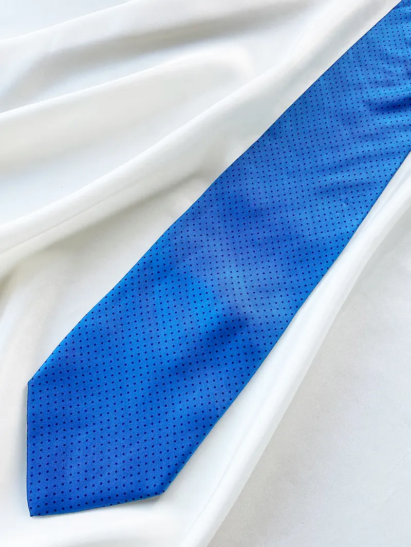 Blauwe zijden polkadot stropdas