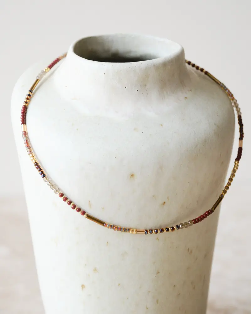 Chique Brown Necklace Gold