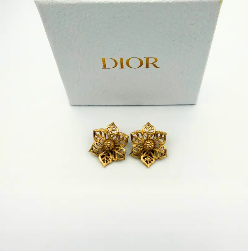 Christian Dior Vintage Gold-Tone Flower Clip Earrings