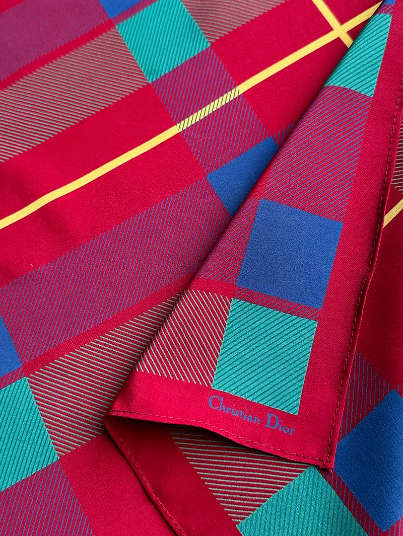 Designer pochet