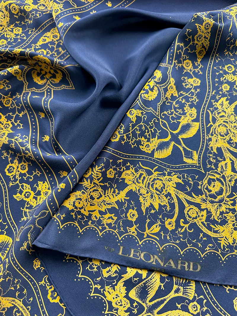 Donkerblauwe designer sjaal