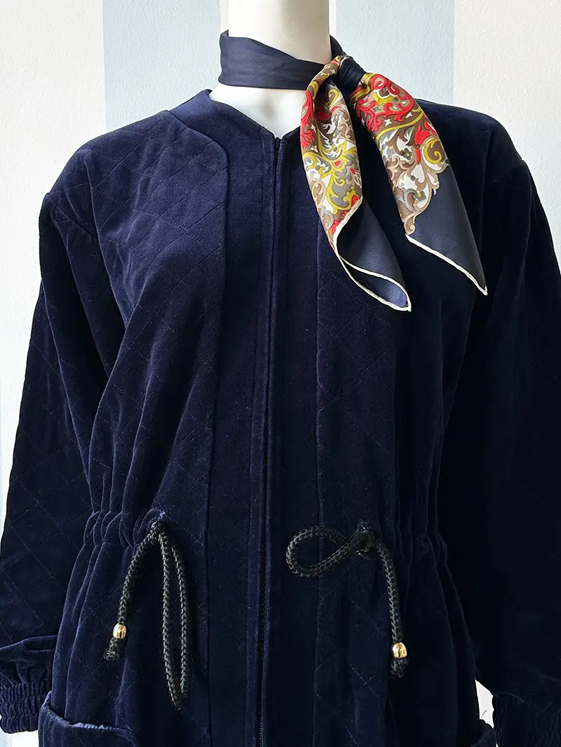 Donkerblauwe velours jas
