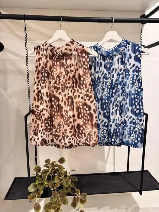 Dotty  - One size Top - Blue