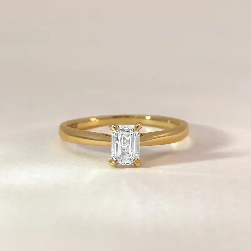 Emerald Solitaire Diamond Ring