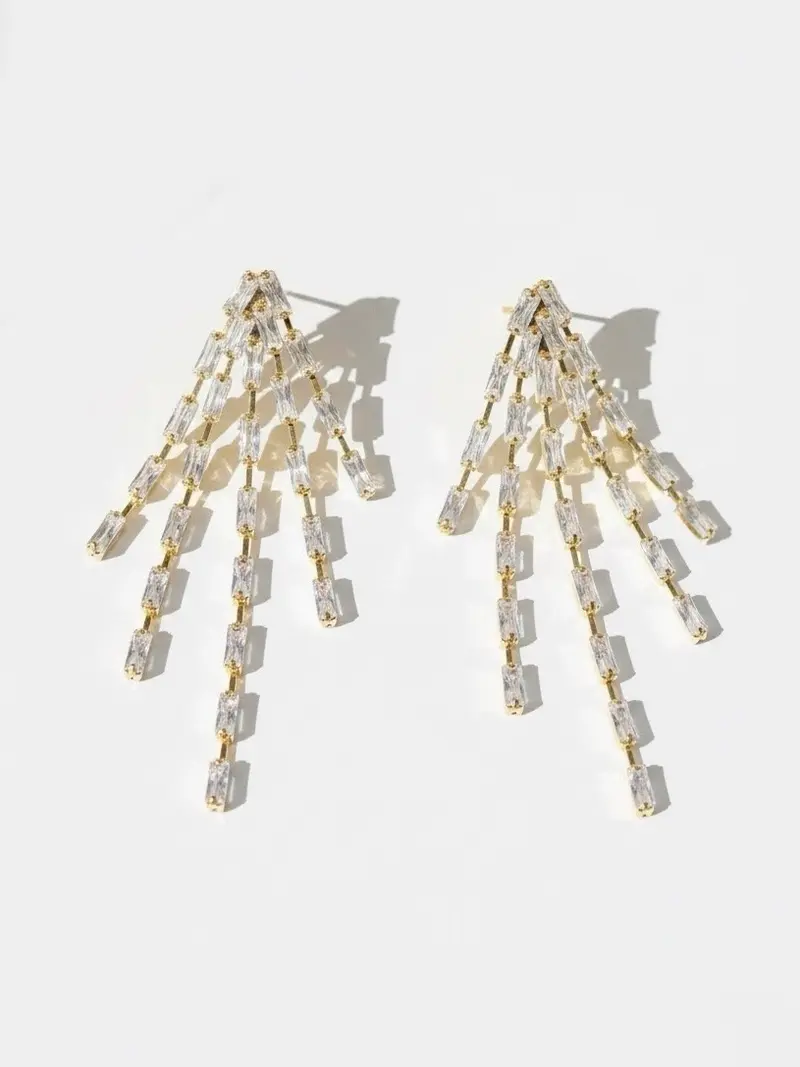 En Vogue Earrings