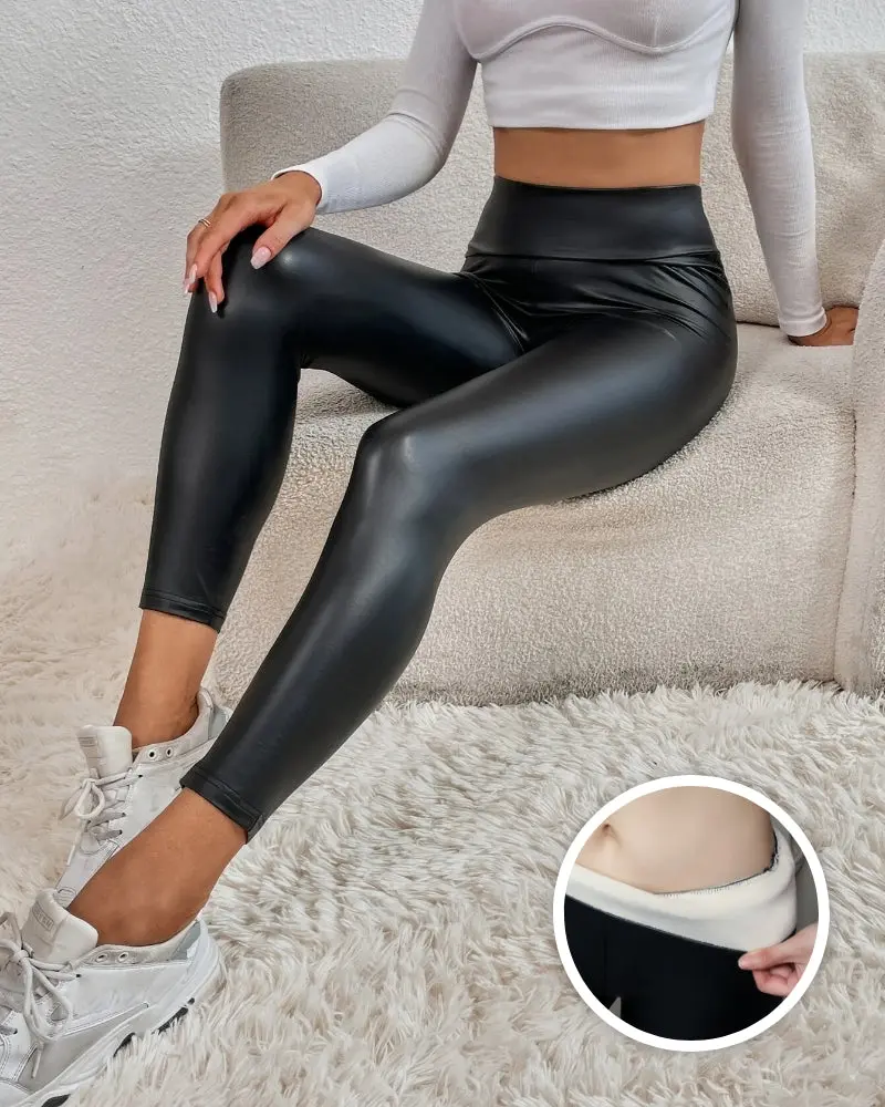 Fleece-Leggings mit Lederoptik für den Winter 2026 - Mila
