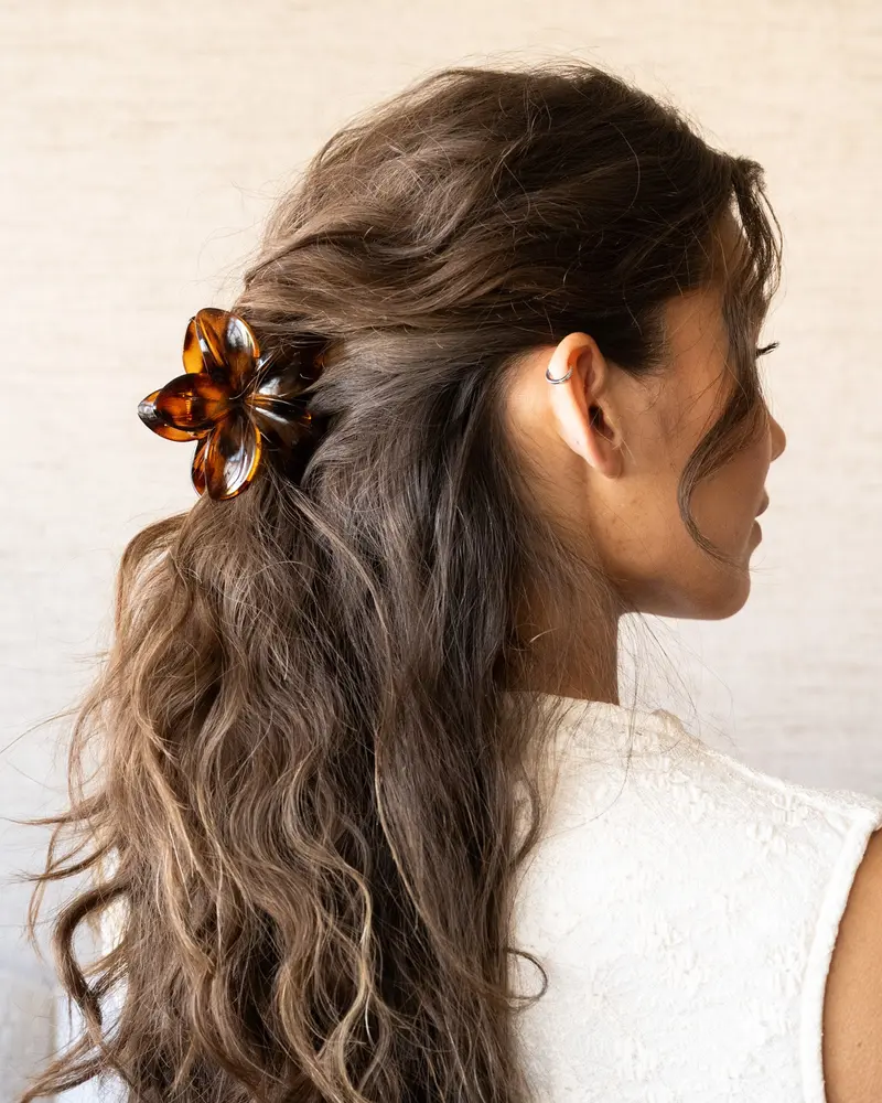 Flower Clip Mid Bruin