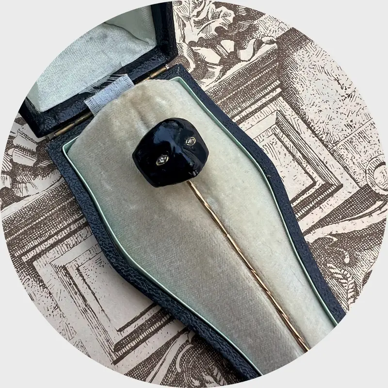 Georgian Carnival Masquerade Pin