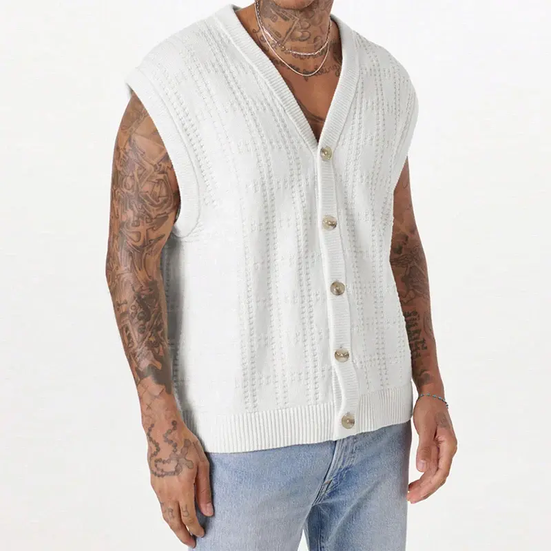 Gestrickte Herbstjacke mit V-Ausschnitt und Knöpfen – Elias
