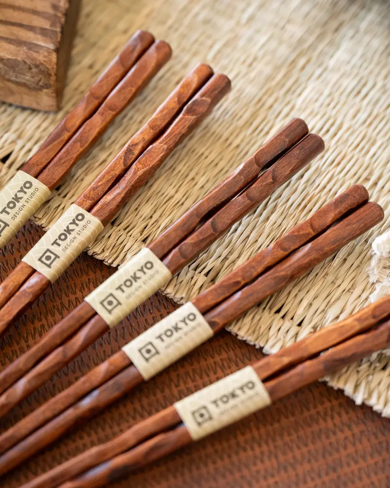 GIFT SET 5 PCS - Eetstokjes  Twist Bruin