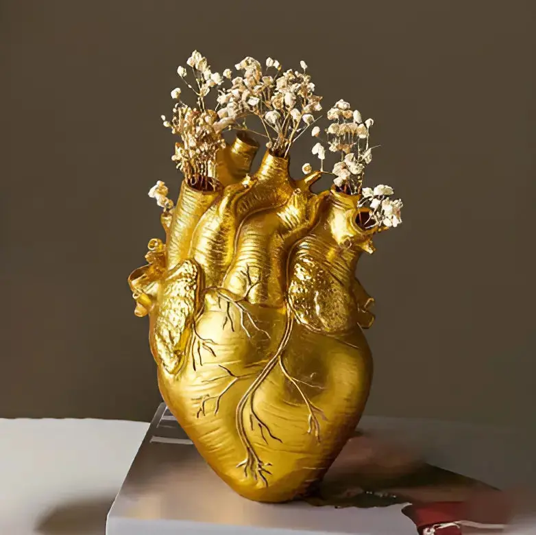 Griechisch inspirierte Herzförmige Vase – Elena