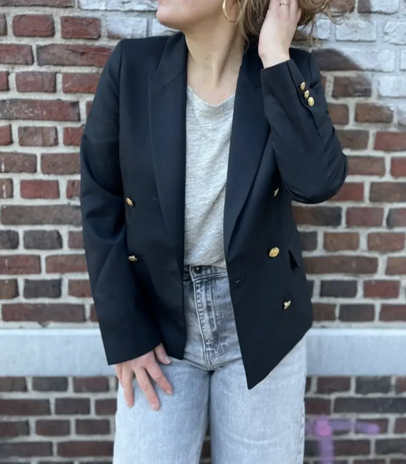 Herbstliche schicke schwarze Blazer