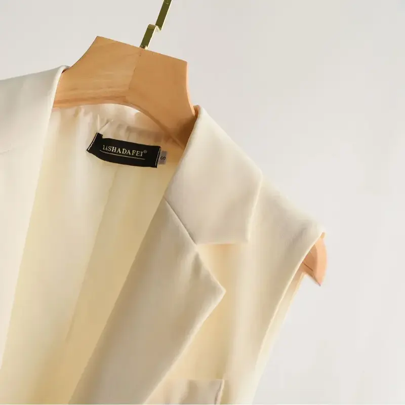 Herbstlicher Trendiger Ärmelloser Blazer - Celeste