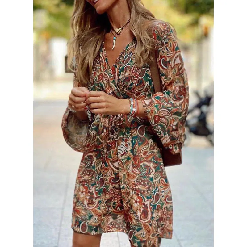 Herbstliches Midikleid mit taillierter Passform – Elina