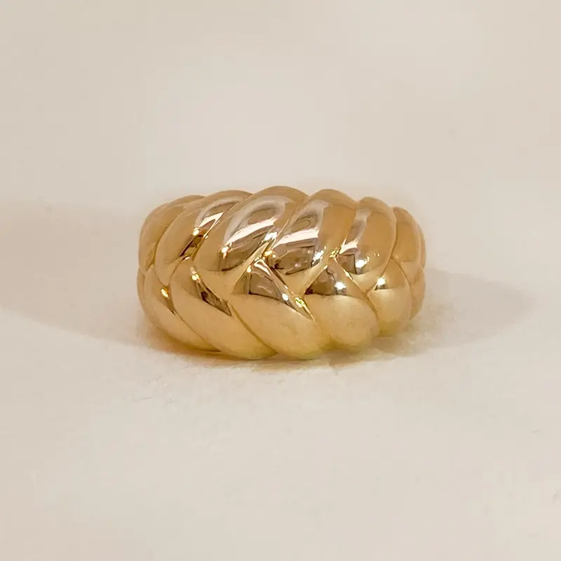 Intertwine Ring