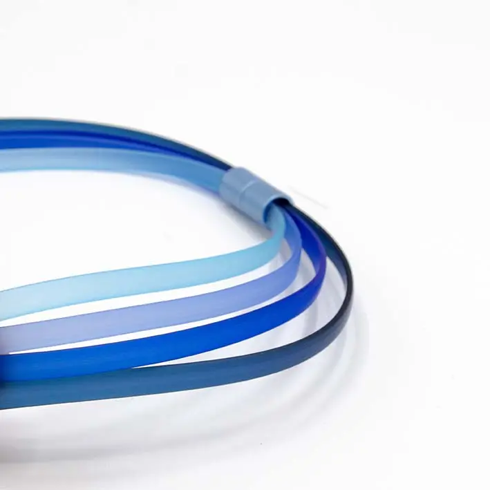 Ketting van rubber Ribbon, blauw, 4-lijns