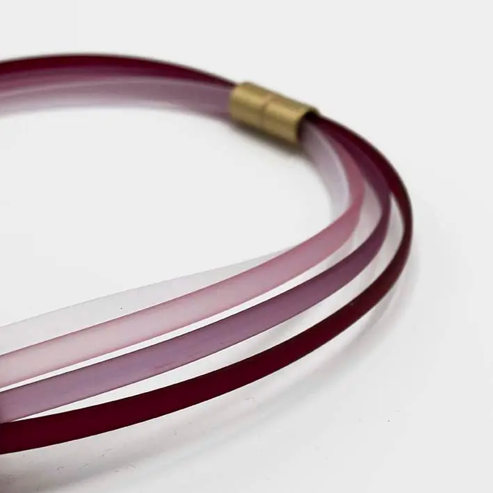 Ketting van rubber Ribbon, fuchsia, 4-lijns