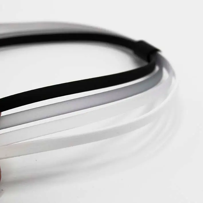Ketting van rubber Ribbon, zwart/wit, 4-lijns