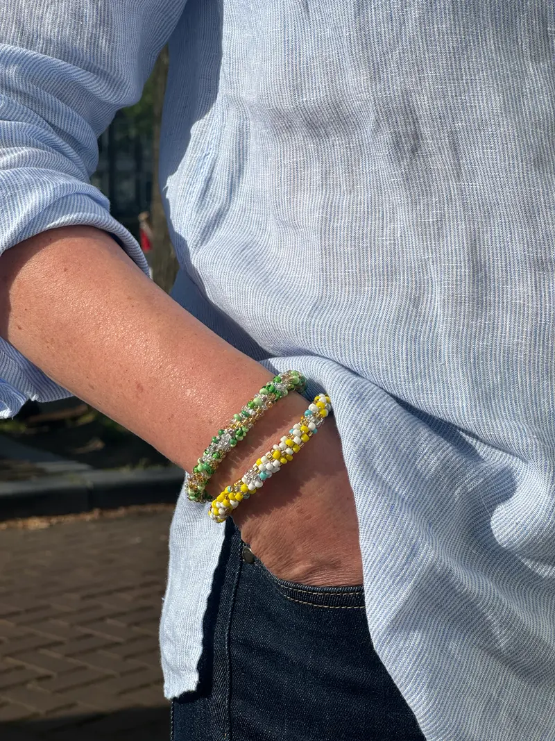 kralen armband (elastiek) groene en oranje mix
