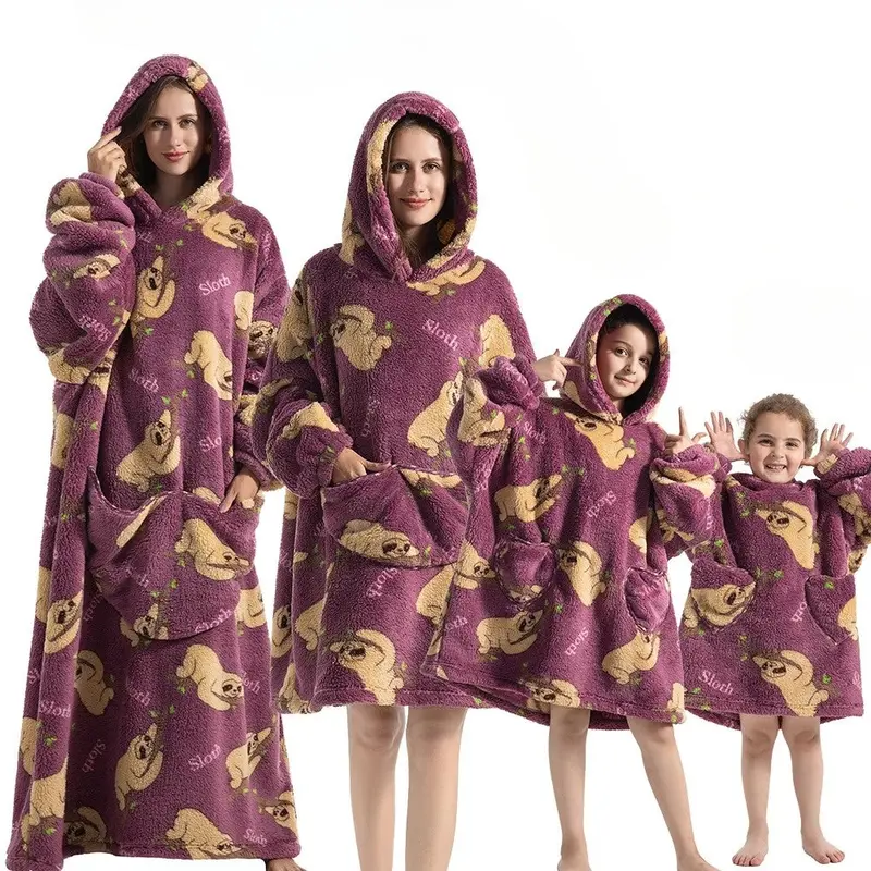 Kürbis Hoodie-Decke für Halloween Gemütlichkeit – SpookySnuggle