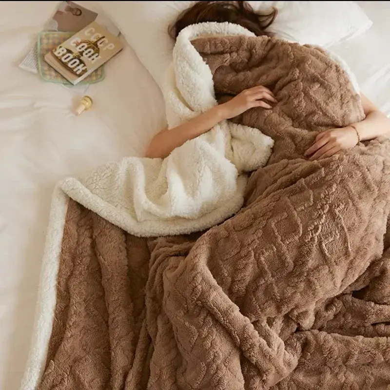 Kuschelige Winter Lammwoll-Decke - WarmWool