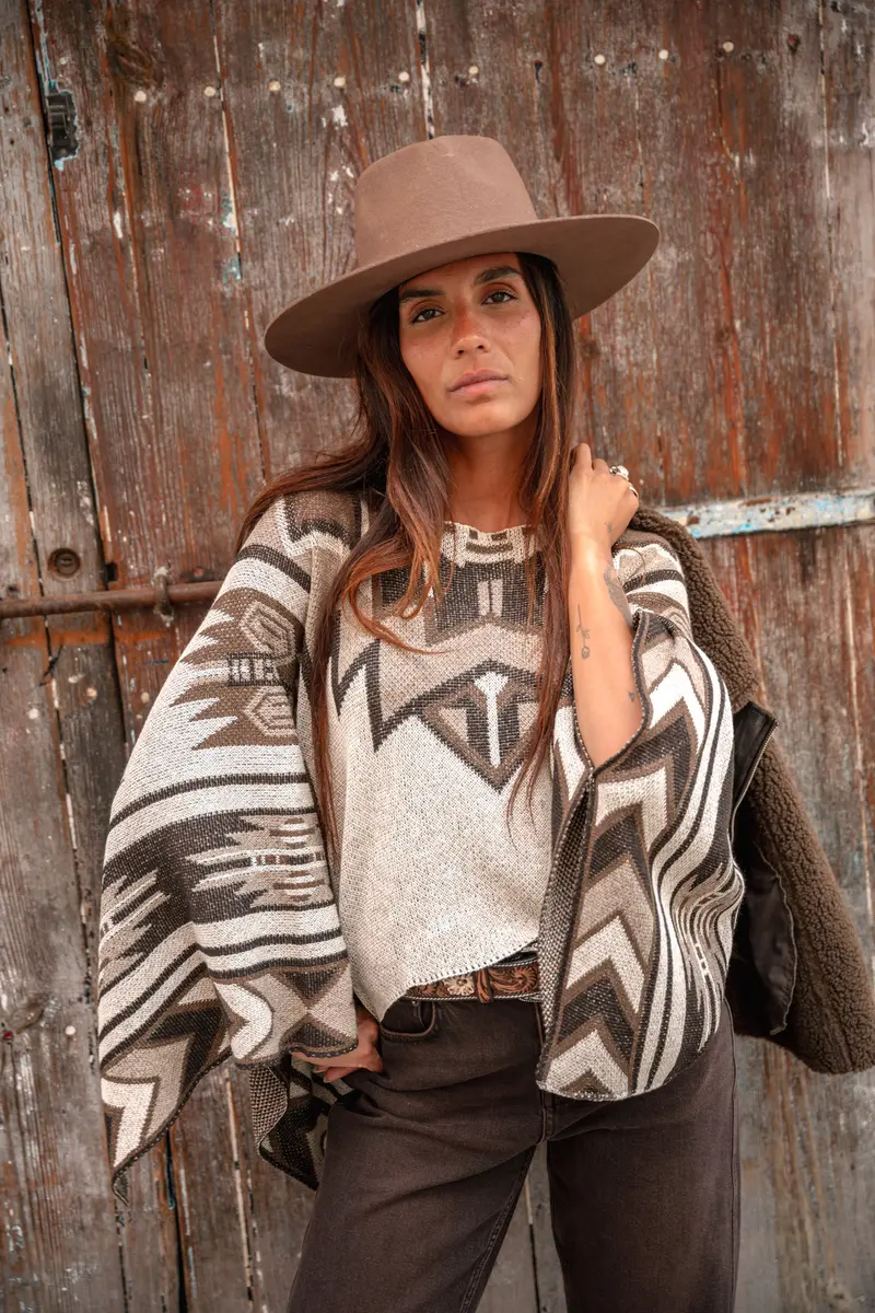 Lainey Poncho