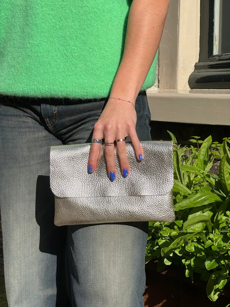 leren clutch zilver