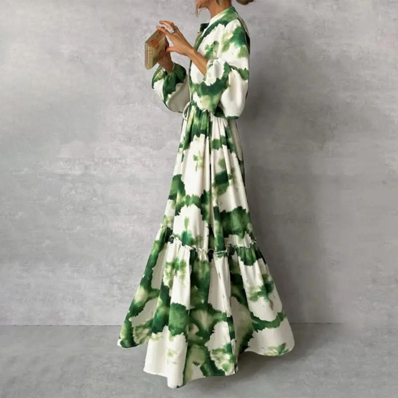Maxi-Kleid – Drizella, Herbstlaub mit langen Ärmeln und spitzem Ausschnitt, Herbst 2025