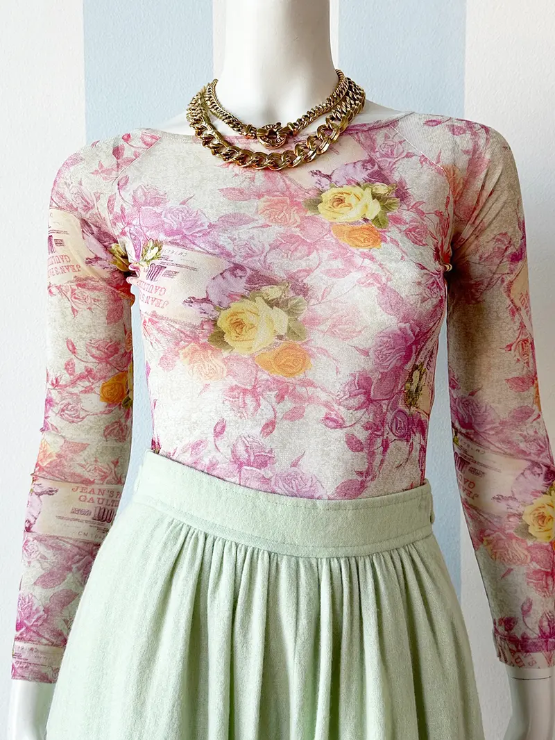 Mesh designer top