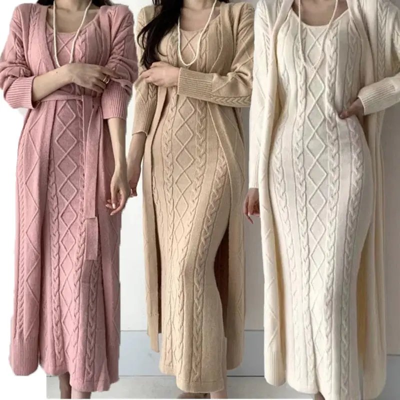 Mila Herbst-Duo | Gestricktes Kleid mit kuscheliger Strickjacke im 2-teiligen Set
