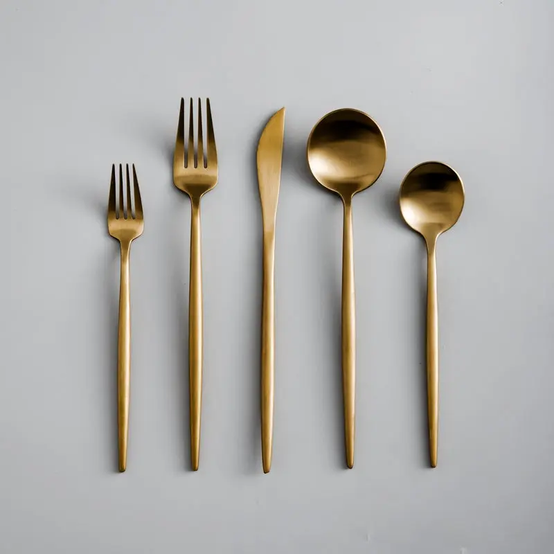 Minimalistisches Besteck für Moderne Tische - PureSet