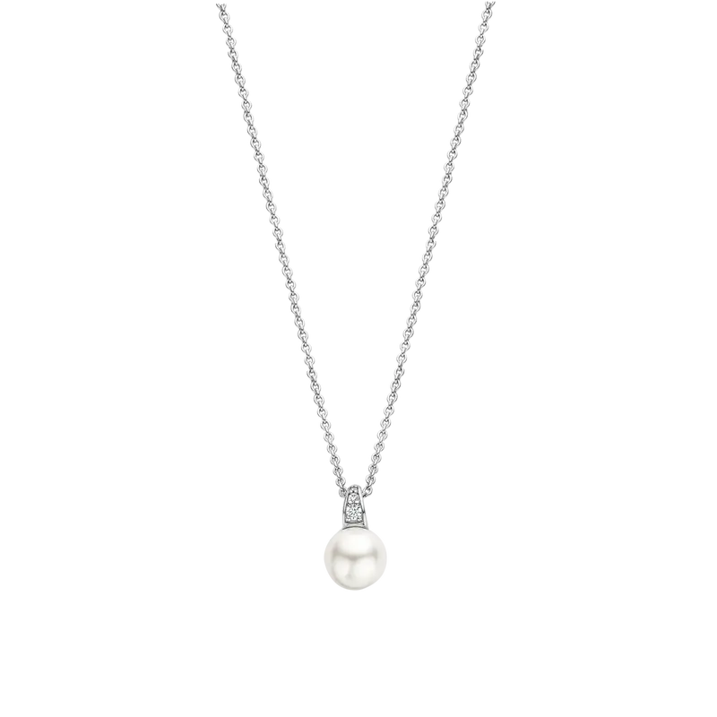 Necklace with pearl and zirconia