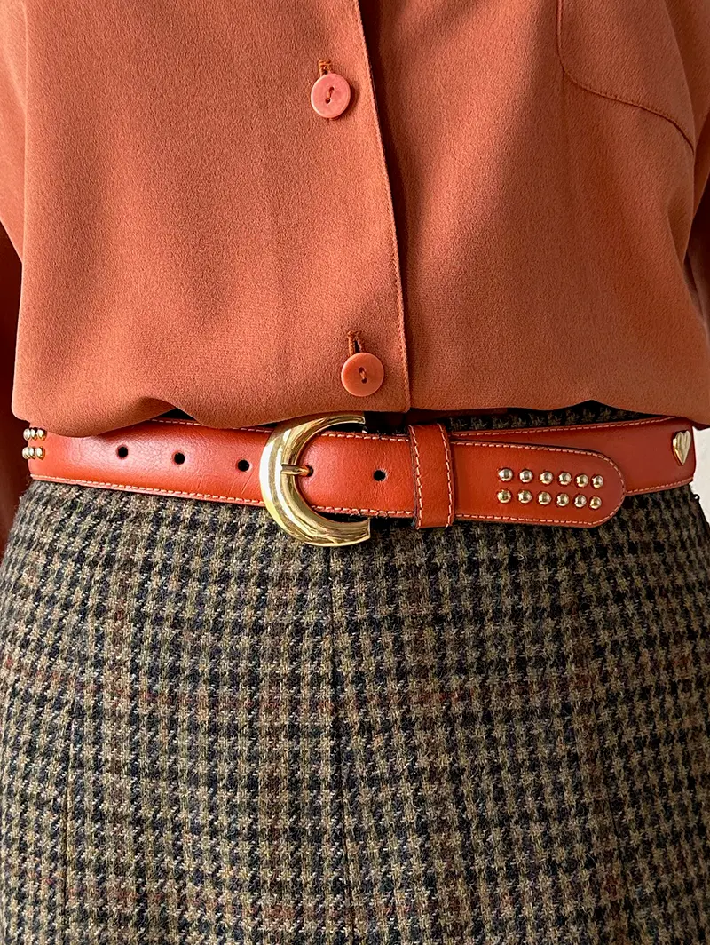 Oranje/bruine leren ceintuur met studs
