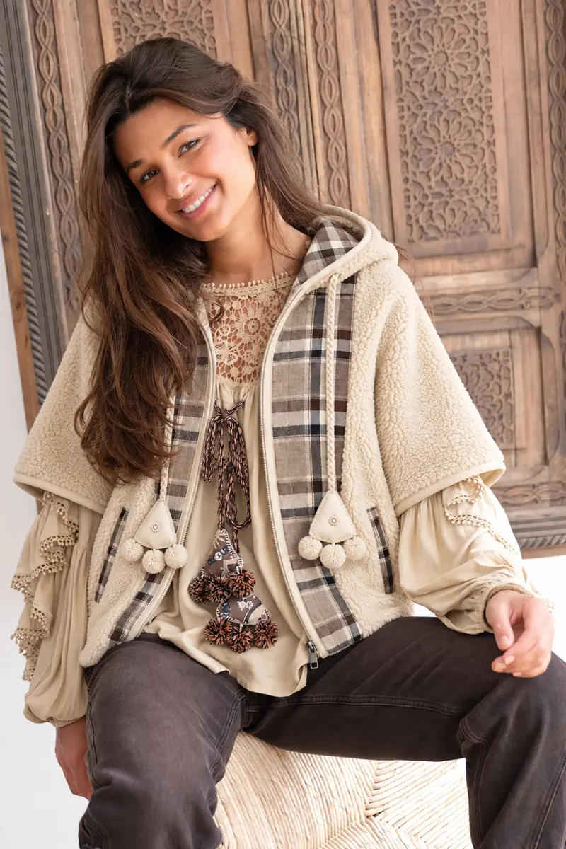 Poncho Jacket Abrazo Ecru