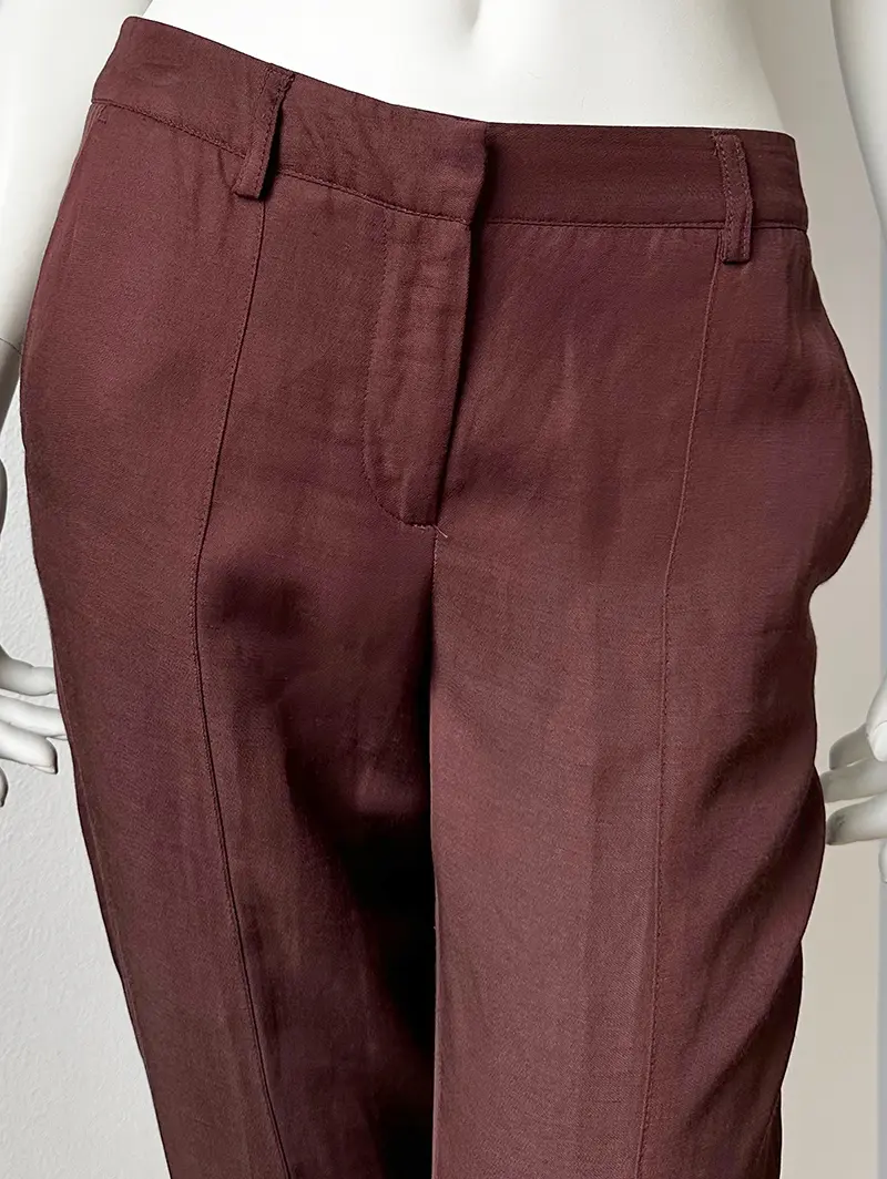 Roodbruine broek