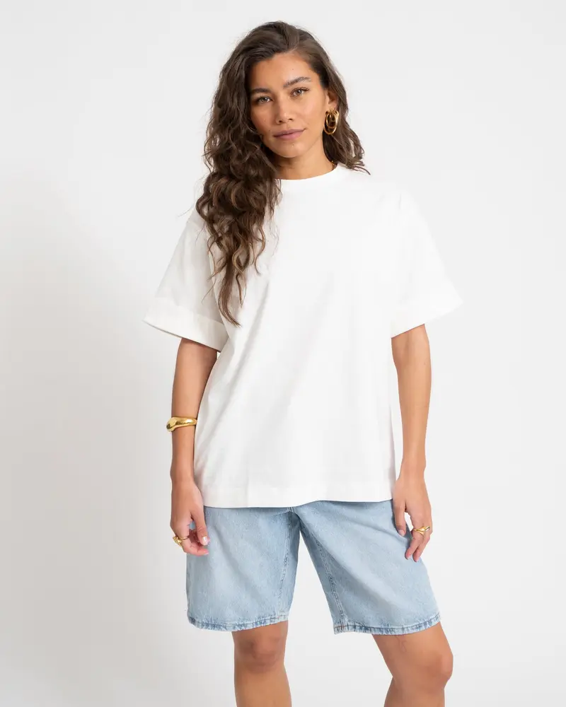 Rouge Naomi Mae O-Neck Oversized Cloud Dancer