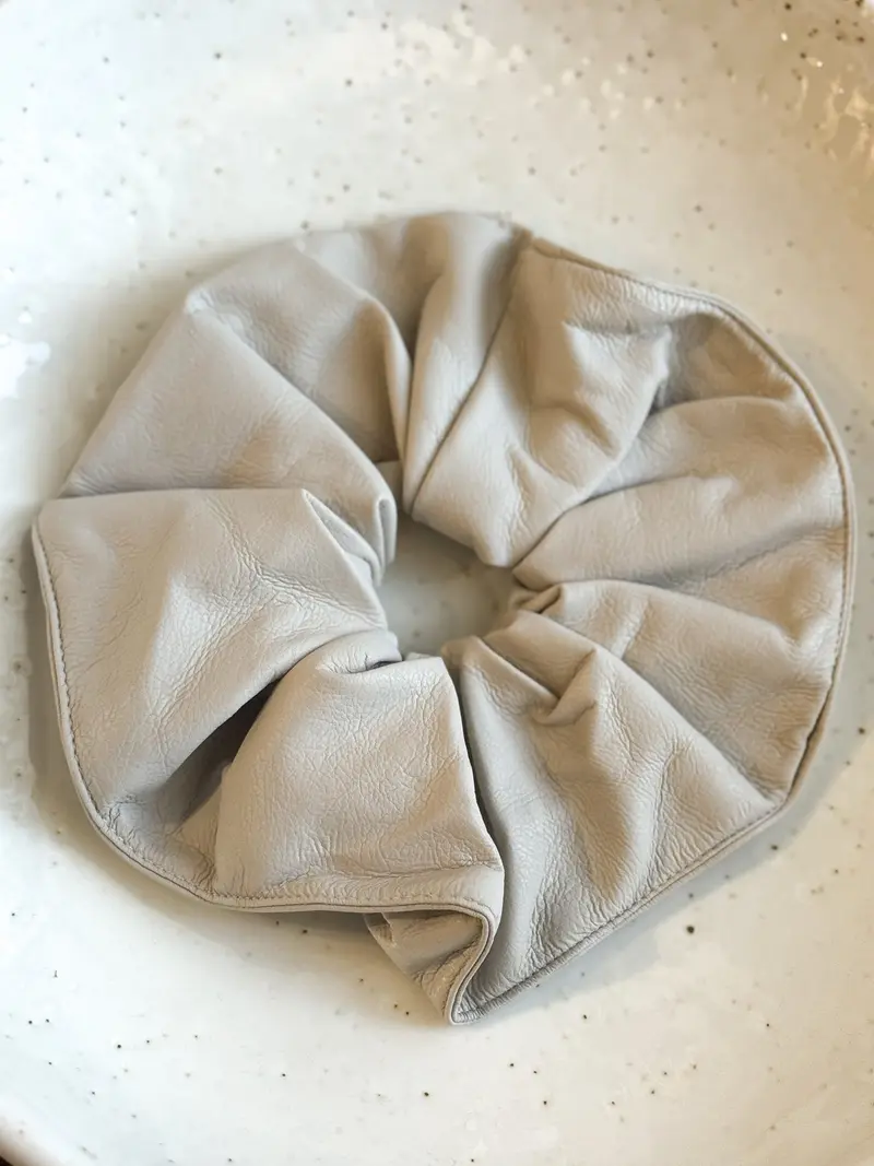 Scrunchie PU Offwhite