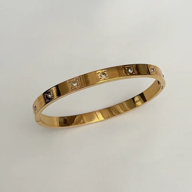 Selina | Bangle