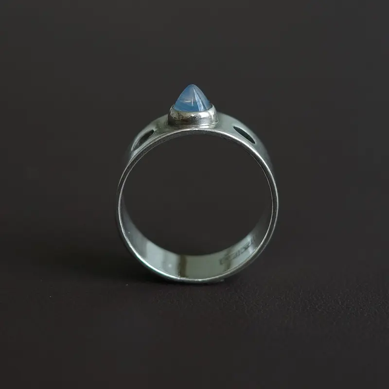 Snow quartz ring by Elis Kauppi