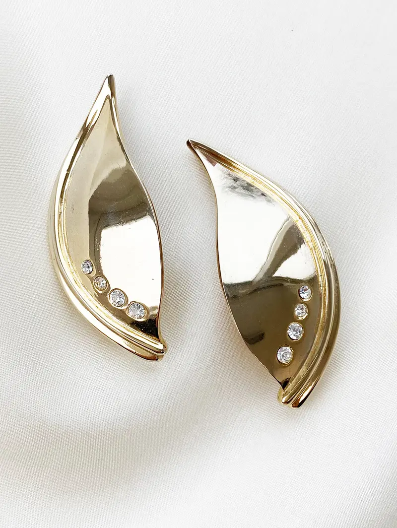Statement clip oorbellen