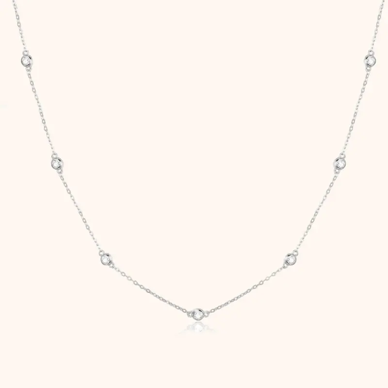 Stilvolle Zirkonia-Halskette – Elara