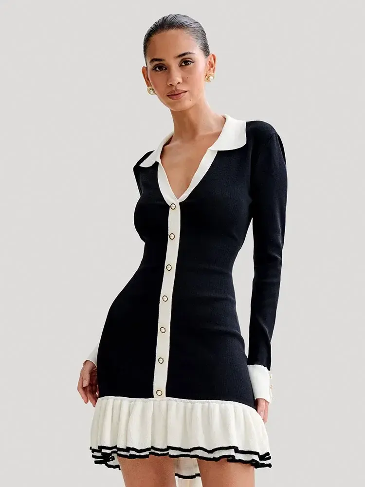 Strick-Minikleid mit Rückenausschnitt und Bandage-Design – Amira Herbstzauber Edition
