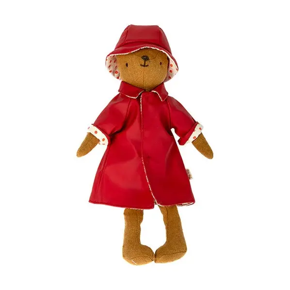 Teddy mom with raincoat