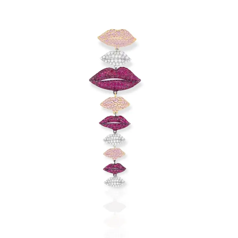 The Million Kisses Earrings Gold